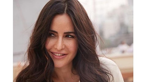 நடிகை கத்ரீனா கைஃபுக்கு கரோனா தொற்று: வீட்டுத் தனிமையில் சிகிச்சை