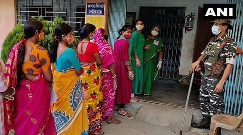 மேற்குவங்கத்தில் 4-ம் கட்டத் தேர்தல்: வாக்குப்பதிவு தொடக்கம்