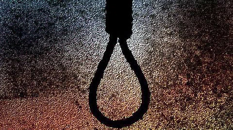 கல்வி கடன் பெறுவதற்கு லஞ்சம்: மாணவி தற்கொலை