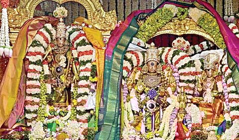 மதுரை மீனாட்சியம்மன் திருக்கல்யாணம். (கோப்பு படம்)