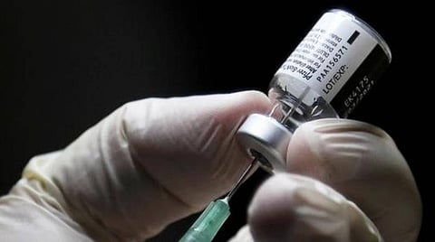 பற்றாக்குறை ஏற்படுவதைத் தடுக்க 20 லட்சம் தடுப்பூசிகள் வழங்க வேண்டும்: மத்திய அரசுக்கு தமிழக அரசு கடிதம்