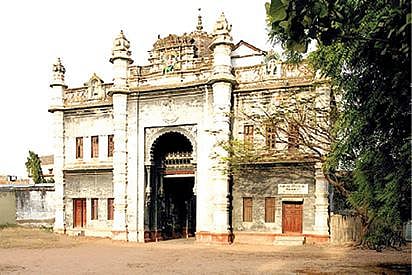 இன்று உலக பாரம்பரிய தினம்: திருப்புல்லாணி அரண்மனை பாதுகாத்து பராமரிக்கப்படுமா?