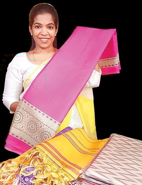 முகங்கள்: வாட்ஸ்-அப் மூலம் வளரும் வியாபாரம்