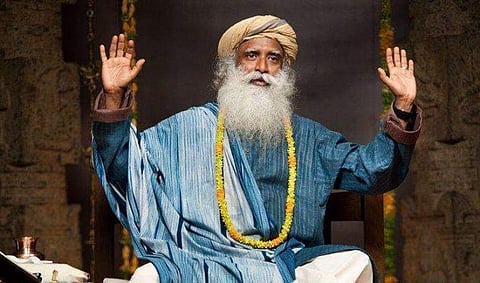 மண்ணையும் மக்களையும் காக்க மரம் நடுவோம்: உலக பூமி தினத்தில் சத்குரு வேண்டுகோள்