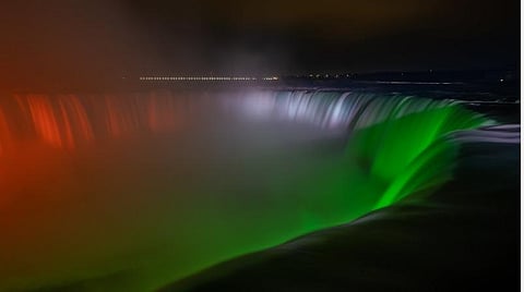 மூவர்ணங்களில் ஒளிரவுள்ள நயாகரா நீர்வீழ்ச்சி: கரோனாவுக்கு எதிராகப் போரிடும் இந்தியாவுக்கு ஆதரவு