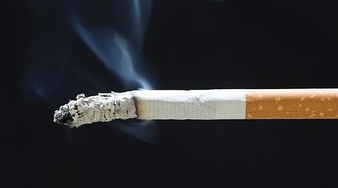 ஒரு சிகரெட் பற்ற வைத்ததால் 18 பேருக்கு கரோனா தொற்று