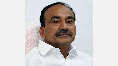 நில ஆக்கிரமிப்பு புகார் எதிரொலி: தெலங்கானா சுகாதார அமைச்சர் பதவி நீக்கம்