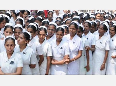 ஒப்பந்த செவிலியர்கள் 1212 பேர் பணி நிரந்தரம்: அரசு அறிவிப்பு