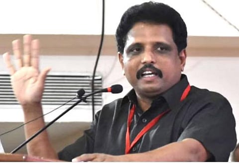 தமிழ் மக்களின் உயிர் முக்கியமில்லையா? ஆக்சிஜன் ஒதுக்கீட்டை அதிகரிக்காதது ஏன்?- மத்திய அரசிடம் சு.வெங்கடேசன் கேள்வி