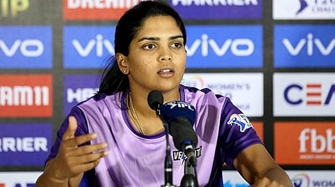 இந்திய கிரிக்கெட் அணி வீராங்கனை வேதா கிருஷ்ணமூர்த்தி | படம் உதவி: ட்விட்டர்.