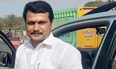 கரோனா கட்டுப்பாட்டு பகுதியில் மின் ஊழியர்கள் பாதுகாப்பாக பணிபுரிய வேண்டும்: அமைச்சர் செந்தில் பாலாஜி அறிவுறுத்தல்