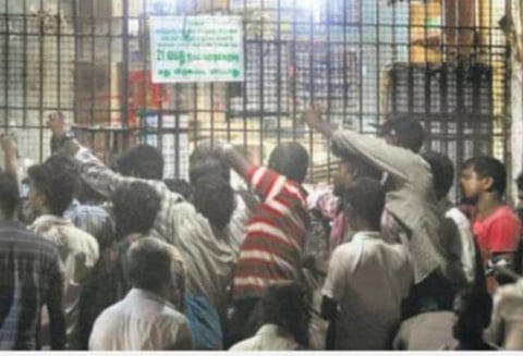 புதுச்சேரியில் மே 24 வரை அனைத்து மதுக்கடைகளும் மூடல்