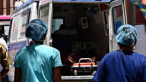 மே 12 தமிழக நிலவரம்: தொற்று பாதிப்பு, குணமடைந்தோர், பலி எண்ணிக்கை- முழுமையான பட்டியல்