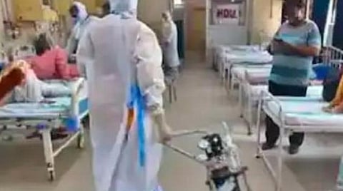 வேலூர் மாவட்டத்தில் 3 தாலுக்காக்களில் ஆக்சிஜன் வசதியுடன் 351 படுக்கைகள் தயார்: ஆட்சியர் தகவல்