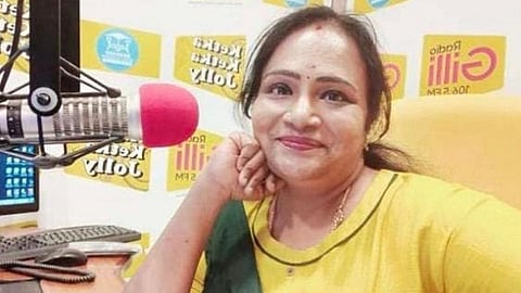 ராமநாதபுர மாவட்ட காவல்துறையின் கரோனா விழிப்புணர்வு ஆடியோவுக்கு துபாயிலிருந்து குரல் கொடுத்த வானொலி செய்தி வாசிப்பாளர்