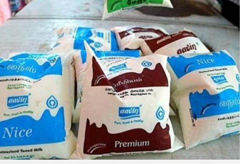 தமிழக அரசின் உத்தரவுப்படி வேலூர் மாவட்டத்தில் ஆவின் பால் விலை குறைப்பு