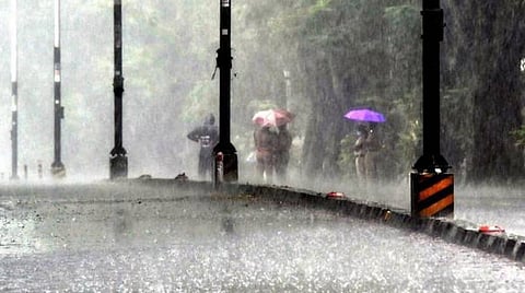 தமிழகத்தின் பெரும்பாலான இடங்களில் மழை பெய்யும் - அரபிக்கடலில் இன்று உருவாகிறது ‘டவ் தே’ புயல்: 4 மாவட்டங்களில் மிக கனமழைக்கு வாய்ப்பு