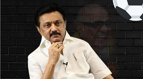 ரெம்டெசிவிர், ஆக்சிஜன் சிலிண்டர்களைப் பதுக்கி கள்ளச்சந்தையில் விற்றால் குண்டர் சட்டத்தில் கைது: முதல்வர் ஸ்டாலின் உத்தரவு