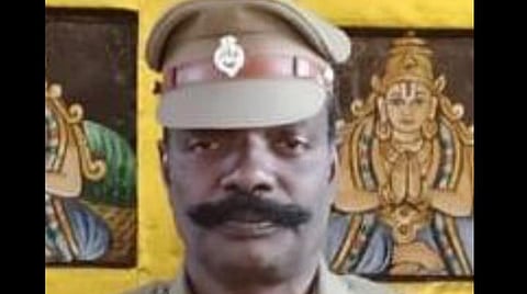 உதவி காவல் ஆய்வாளர் கொளஞ்சிநாதன்.