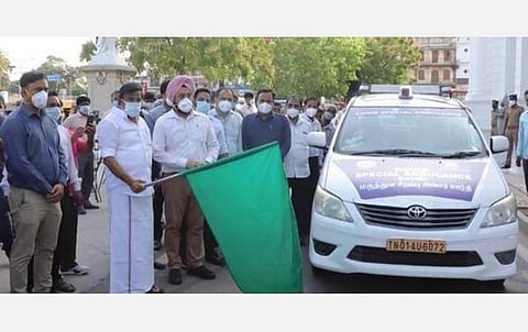 மாநகராட்சி ‘கார் ஆம்புலன்ஸ்’ சேவையால் இரு நாட்களில் 1,250 பேர் பயனடைந்தனர்: பொதுமக்கள் உபயோகப்படுத்த ஆணையர் வேண்டுகோள்