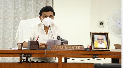 மே 24-ல் ஊரடங்கு நிறைவு: கரோனா தடுப்பு ஆலோசனைக் குழுவுடன் மே 22-ல் முதல்வர் ஆலோசனை