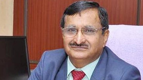 அண்ணா பல்கலைக்கழக முறைகேடு புகார்கள்; குற்றச்சாட்டுகளை மறுத்து ஆணையத்தில் சுரப்பா பதில் மனு: அரசிடம் விசாரணை அறிக்கை விரைவில் தாக்கல்