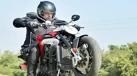 'வலிமை' வெளியீட்டில் மாற்றம்?