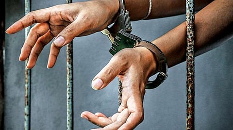 வழிப்பறியில் ஈடுபட்டவருக்கு தீவிரவாதிகளுடன் தொடர்பு: போலீஸார் விசாரணையில் அம்பலம்