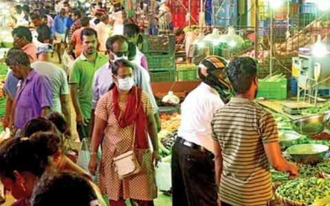 ஊரடங்கைப் பயன்படுத்தி காய்கறிகளை அதிக விலைக்கு விற்பது சுரண்டல்; கடுமையான நடவடிக்கை பாயும்: உணவுத்துறை அமைச்சர் அர.சக்கரபாணி