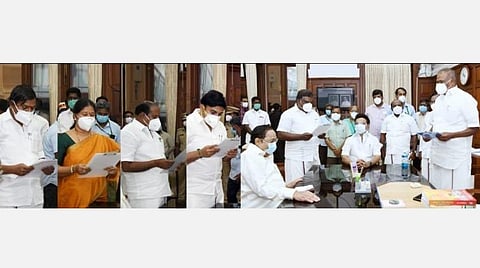 2 அமைச்சர்கள் உட்பட பதவியேற்காத 9 பேர் எம்எல்ஏக்களாக இன்று பதவியேற்பு