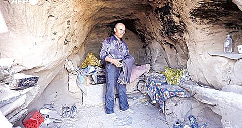 6 வீரர்களின் உயிரை காப்பாற்றிய ஆடு மேய்ப்பாளர் ஜு கெமிங். படம்: ஏஎப்பி