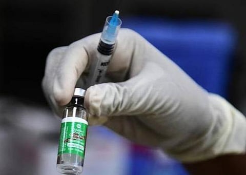 மாநிலங்களுக்கு 22 கோடி கோவிட் தடுப்பூசிகள் விநியோகம்: மத்திய சுகாதார அமைச்சகம் தகவல்