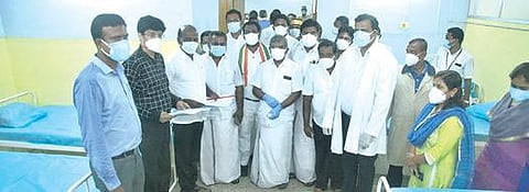 கோட்டாறு அரசு ஆயுர்வேதா மருத்துவ கல்லூரி மருத்துவமனையில் அமைச்சர் மா.சுப்பிரமணியன்  ஆய்வு செய்தார்.