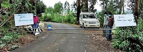 கொடைக்கானல் மேல்மலை பகுதி கூக்கால் கிராமத்துக்குள் வெளிநபர்கள் நுழைய தடை விதிக்கப்பட்டுள்ளது.