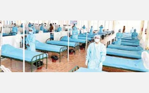 தஞ்சை மருத்துவக் கல்லூரி மருத்துவமனையில் கரோனாவுக்கு சிகிச்சையளிக்க - 300 ஆக்சிஜன் படுக்கைகளுடன் சிறப்பு மையம் : முதல்வர் மு.க.ஸ்டாலின் காணொலிக் காட்சி மூலம் திறந்து வைத்தார்