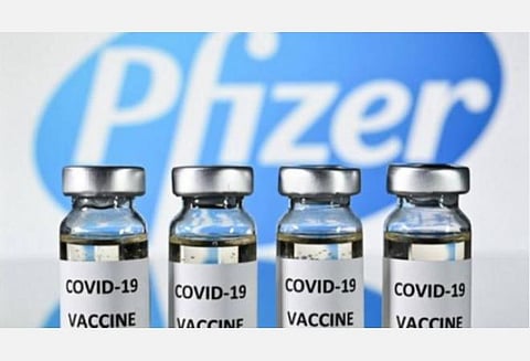 12 முதல் 15 வயதினருக்கு பைஸர் தடுப்பூசி: பிரிட்டன் மருத்துவக் குழு பரிந்துரை