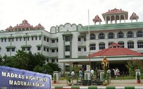 தமிழ் மொழி வளர்ச்சிக்கு ரூ.ஆயிரம் கோடி ஒதுக்க வழக்கு: மத்திய அரசு பதிலளிக்க உயர் நீதிமன்றம் உத்தரவு