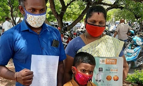 இடது பக்கம் இருக்க வேண்டிய இதயம் வலது பக்கம் அமைந்துள்ள மதுரை சிறுவன்:அரசிடம் மருத்துவ உதவி கோரும் பெற்றோர்