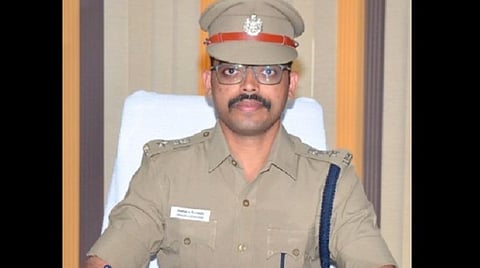 தேனியில் புதிய எஸ்பி பொறுப்பேற்பு