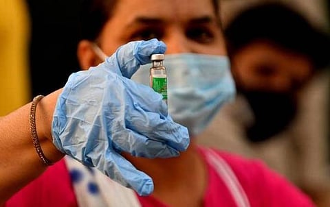 தனியார் மருத்துவமனைகள் பெற்ற 1.29 கோடி கரோனா தடுப்பூசியில் செலுத்தப்பட்டவை 22 லட்சம்தான்