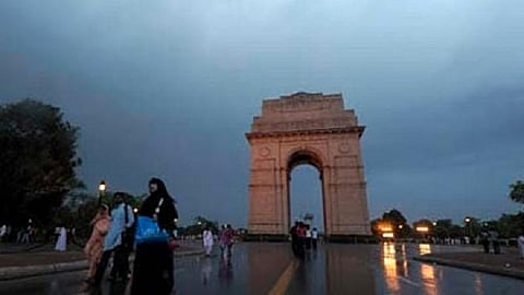 இன்னும் 48 மணி நேரத்தில் டெல்லியில் பருவமழை தொடங்கும்: இந்திய வானிலை ஆய்வு மையம்