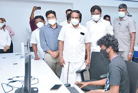 திருநெல்வேலி அருகே கங்கைகொண்டான் எல்காட் நிறுவனத்தில் மாநில தகவல் தொழில்நுட்பத்துறை அமைச்சர் மனோ தங்கராஜ் ஆய்வு மேற்கொண்டார்.