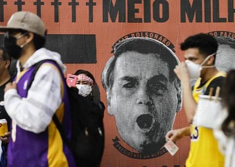 பிரேசிலில் கரோனா பலி 5 லட்சம்; அரசு நடத்திய இனப்படுகொலை  எனக் கூறி மக்கள் போராட்டம்