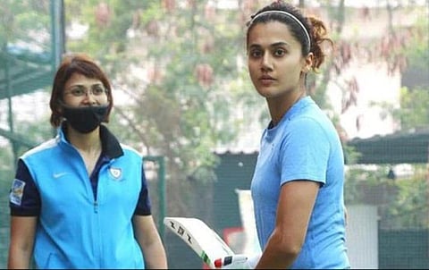 ‘சபாஷ் மிது’ படத்திலிருந்து இயக்குநர் விலகல்