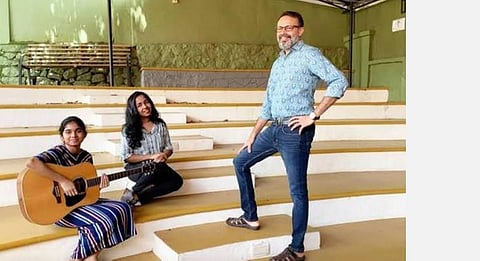 ஆன்யா மோகன், அருணிதா மோகன் உடன் சையத் இப்ராஹிம்.