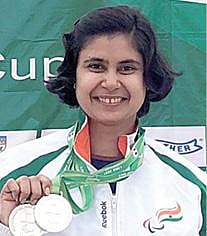 பூஜா அகர்வால்