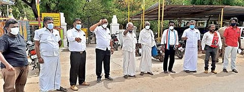 கோவில்பட்டியில் கருத்துரிமை பாதுகாப்பு கூட்டமைப்பு சார்பில் நடைபெற்ற ஆர்ப்பாட்டம்.