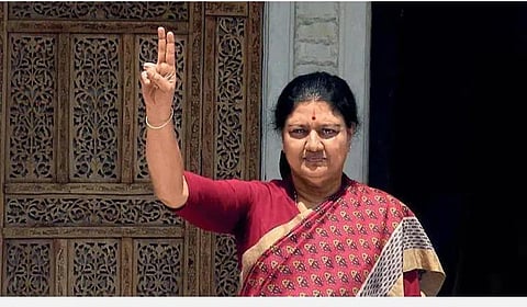 இன்னும் என்னென்ன சொல்லியிருப்பார் சின்னம்மா?