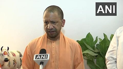 உ.பி. முதல்வர் யோகி ஆதித்யநாத் பேட்டி அளித்த காட்சி | படம் ஏஎன்ஐ