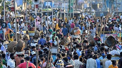 மக்கள் அதிகம் கூடும் கோயம்பேடு, காசிமேடு உள்ளிட்ட 20 இடங்களை கண்காணிக்க மாநகராட்சி திட்டம்